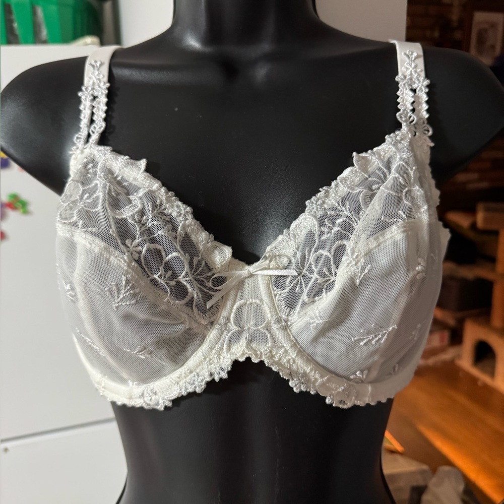 Prima Donna Delicate White Lace Bra